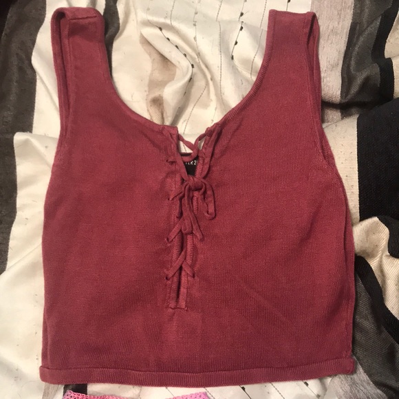 Crop tank - Picture 1 of 2